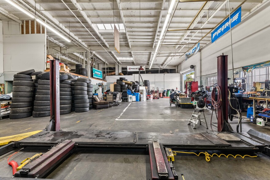 More Photos Of 400 W Alondra Blvd, Gardena Warehouse For Sale