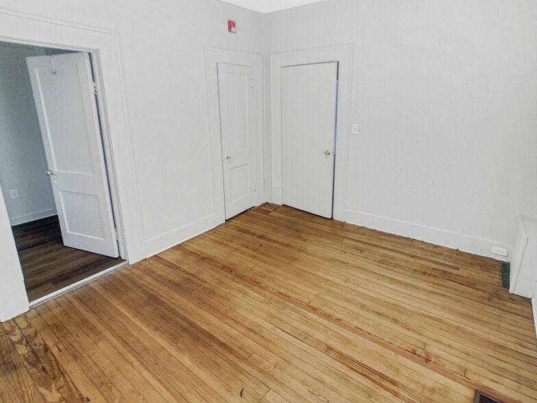 More Photos Of 2415 13th St, Tuscaloosa Office For Lease