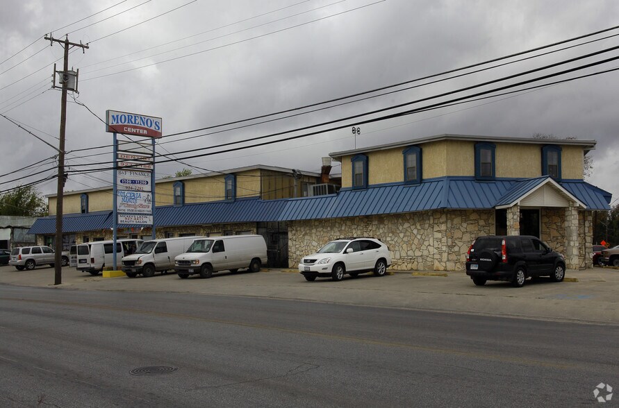 More Photos Of 7205-7211 Somerset Rd, San Antonio General Retail For Sale