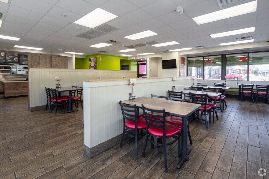 More Photos Of 2609 Gault Ave, Fort Payne Fast Food For Sale