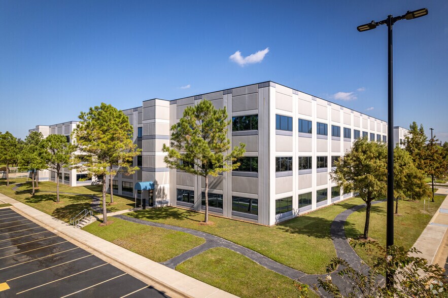 More Photos Of 10777 Clay Rd, Houston Office For Lease