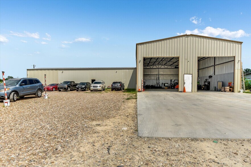 Primary Photo Of 204 FM 696, Elgin Light Manufacturing For Sale