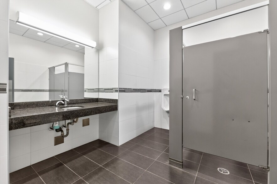 More Photos Of 8047 199th St, Langley Office For Sale