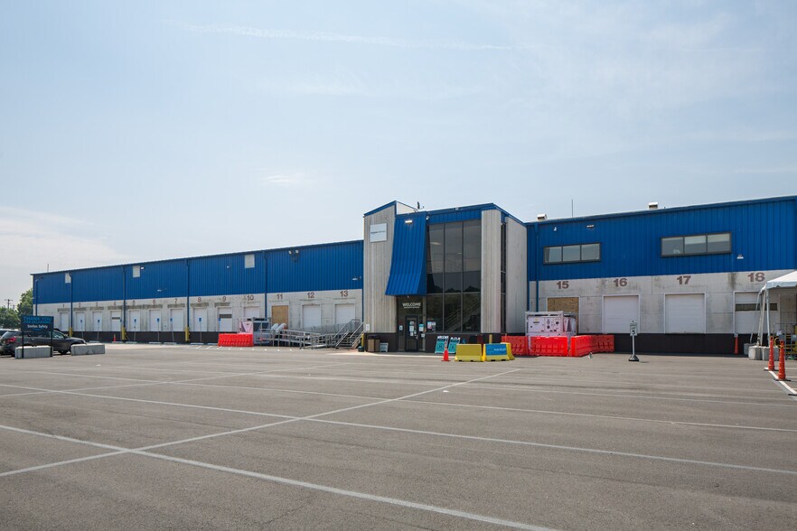 More Photos Of 1 Geoffrey Rd, Fairless Hills Distribution For Lease