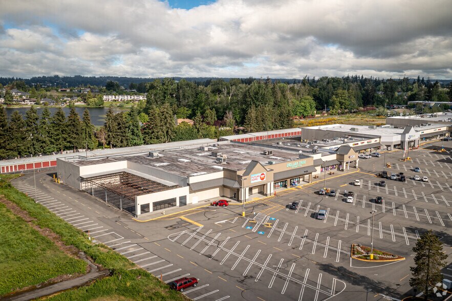 More Photos Of 900 Meridian Ave E, Milton General Retail For Lease