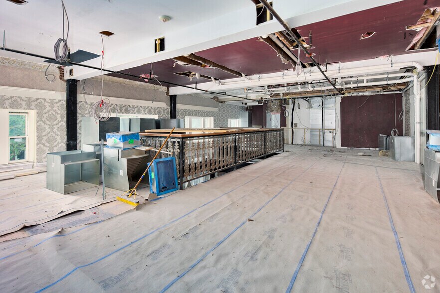More Photos Of 477 H St NW, Washington General Retail For Sale