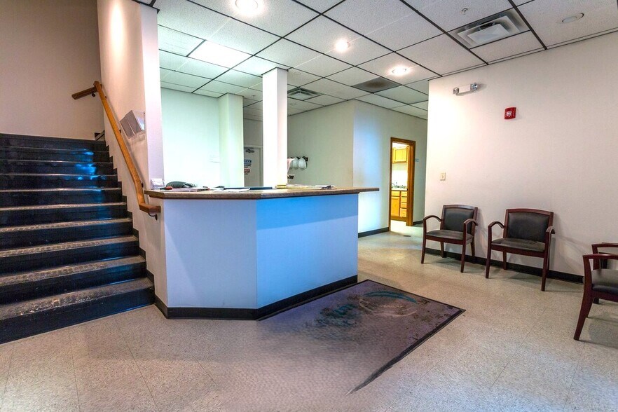 More Photos Of 8560 Delta Dr, Casper Warehouse For Lease