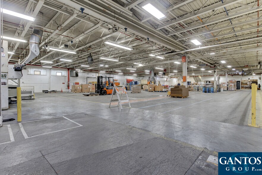 More Photos Of 1957 Beverly Ave SW, Grand Rapids Industrial For Sale