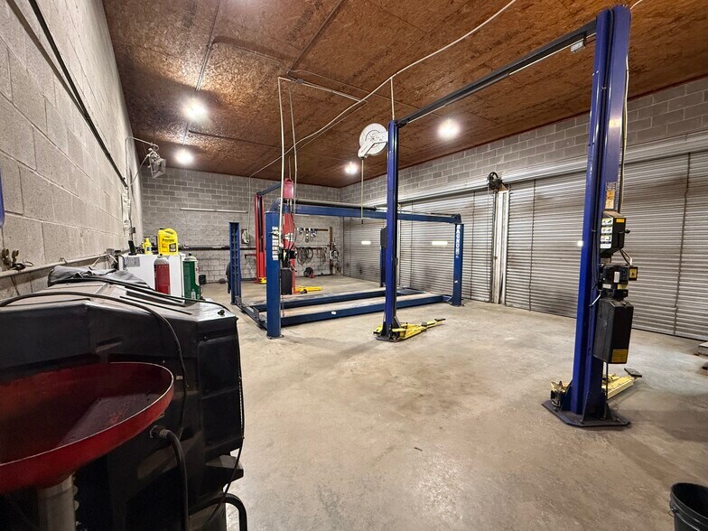 More Photos Of 69 Railroad Ave, Dora Specialty For Sale