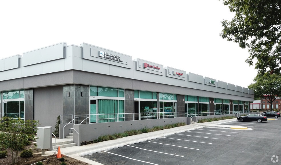 More Photos Of 301-366 Victory Dr, Herndon Flex For Lease