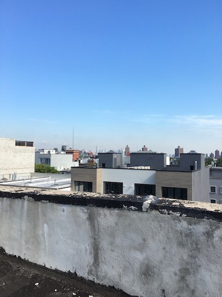 More Photos Of 768 Bergen St, Brooklyn General Retail For Sale