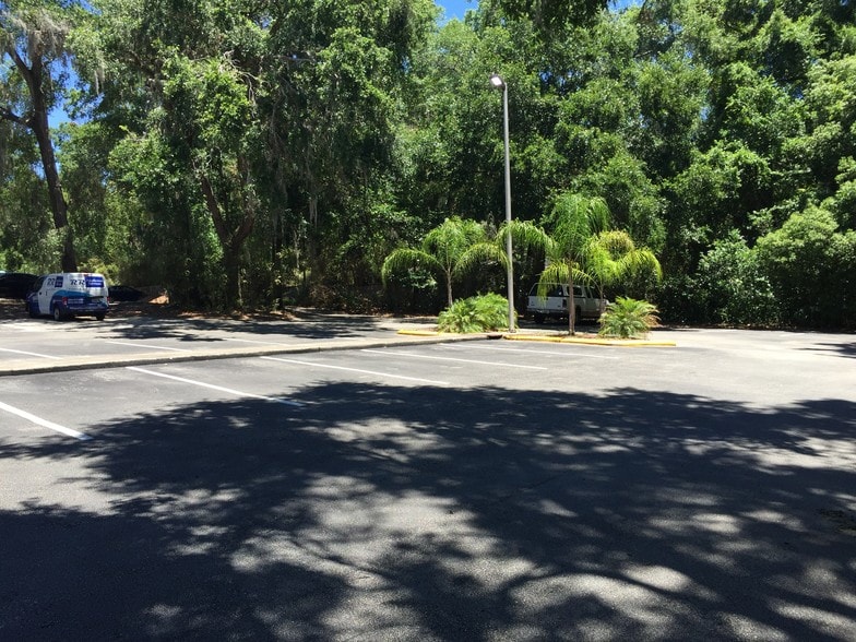 More Photos Of 2301 Park Ave, Orange Park Coworking Space