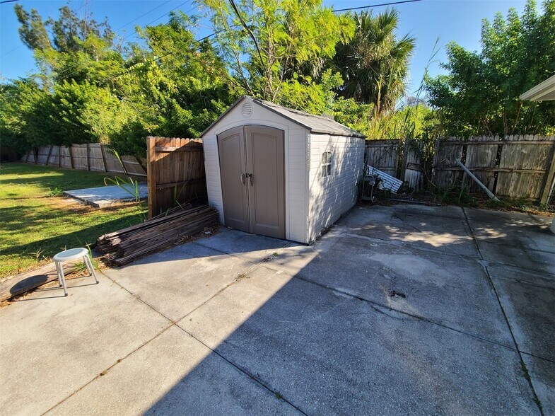 More Photos Of 12210 Genoa Dr, North Port Apartments For Sale