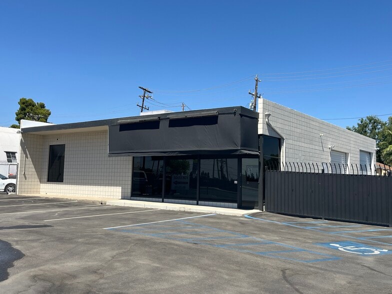 More Photos Of 3100 Union Ave, Bakersfield Freestanding For Lease