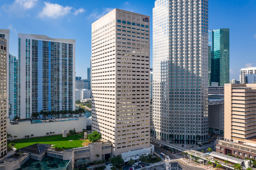 Primary Photo Of 201 S Biscayne Blvd, Miami Coworking Space