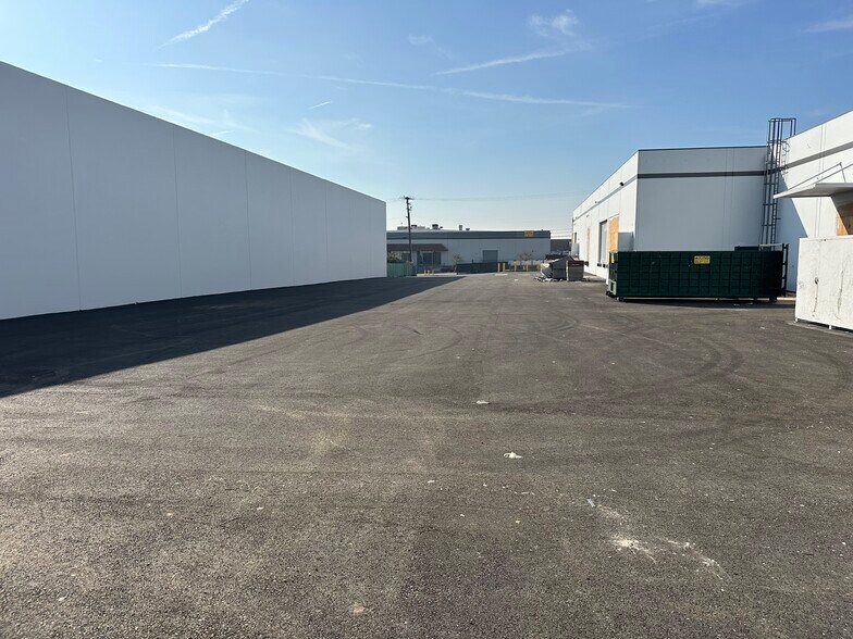 More Photos Of 1136-1150 S Vail Ave, Montebello Industrial For Sale