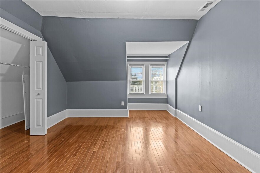More Photos Of 816 Collings Ave, Collingswood Apartments For Sale
