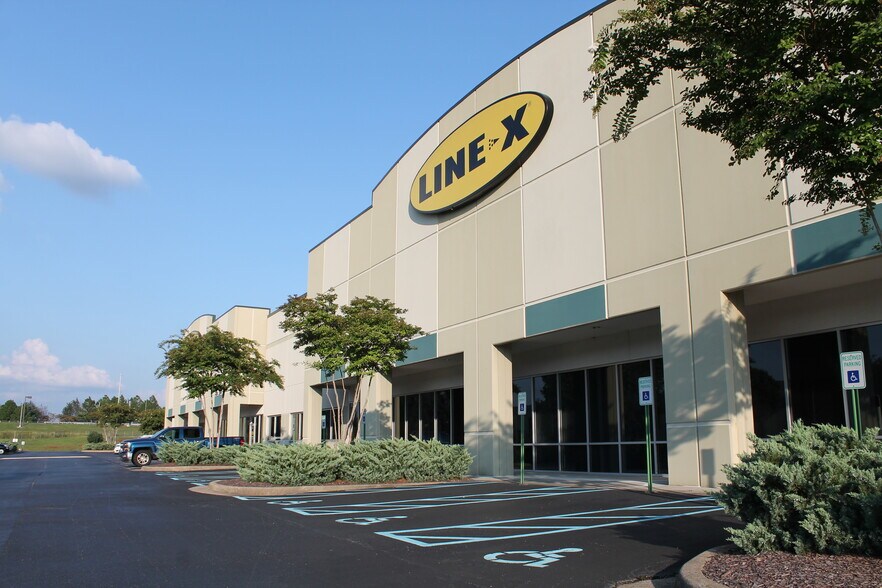 More Photos Of 301 James Record Rd SW, Huntsville Distribution For Lease