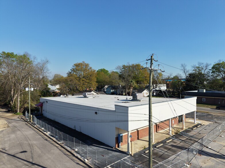 More Photos Of 1525 Forest Ave, Montgomery Drugstore For Lease