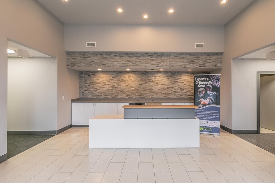 More Photos Of 418 Village Dr, Murphy Medical For Sale