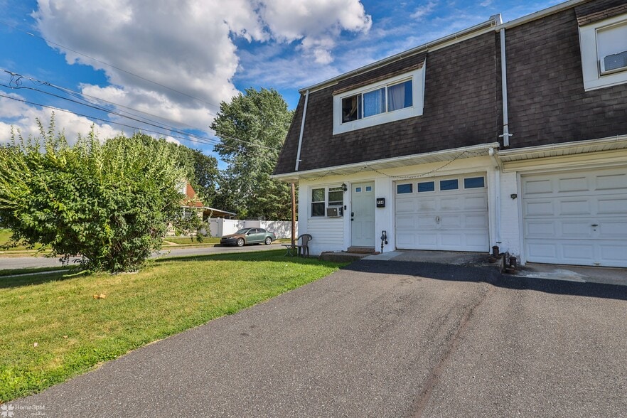 More Photos Of 752 E Green St, Allentown Apartments For Sale