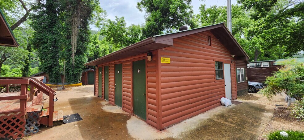 More Photos Of 469 River Rd, Lakeview Trailer Camper Park For Sale