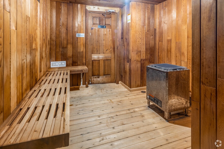 More Photos Of 340 Colborne St, London Apartments For Lease