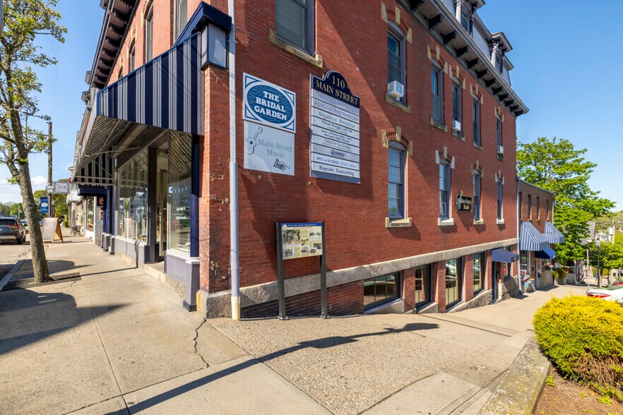More Photos Of 110 Main St, East Greenwich Storefront Retail Office For Lease