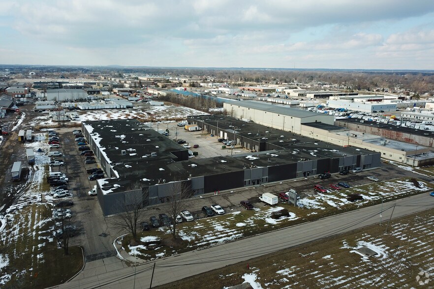 More Photos Of 30932-30976 Industrial Dr, Livonia Warehouse For Lease
