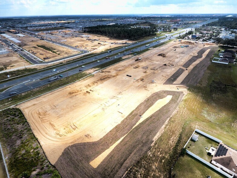 More Photos Of 2536-2544 US Highway 27, Davenport Unknown For Lease