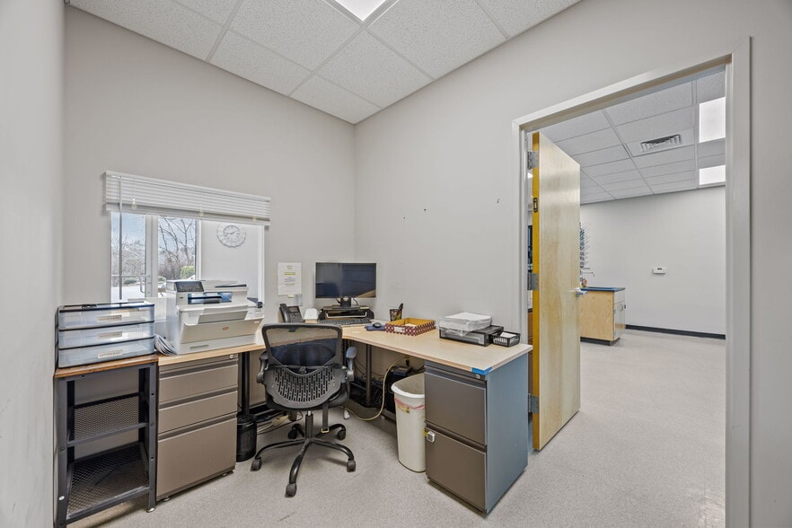 More Photos Of 9 Walden Ridge Dr, Asheville Medical For Lease