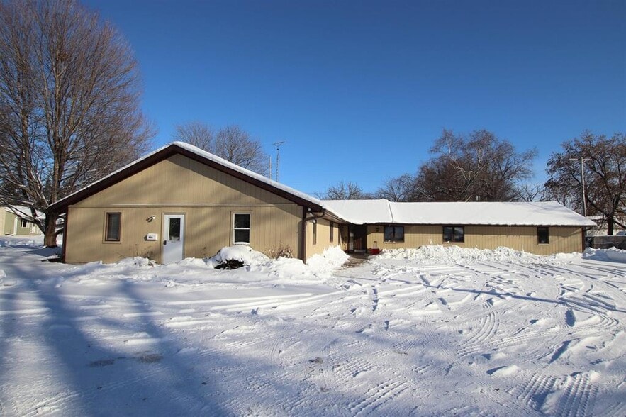 More Photos Of 496 Wisconsin Ct, Fond Du Lac Rehabilitation Center For Sale