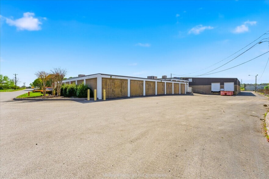 More Photos Of 1609 W 1st North St, Morristown Loft Creative Space For Sale