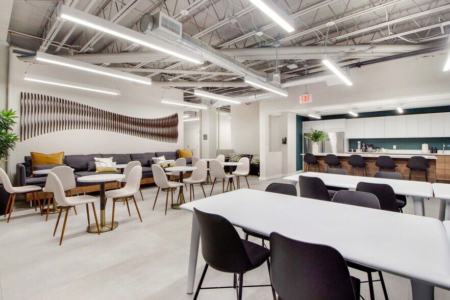 More Photos Of 275-299 Alhambra Cir, Coral Gables Loft Creative Space For Lease