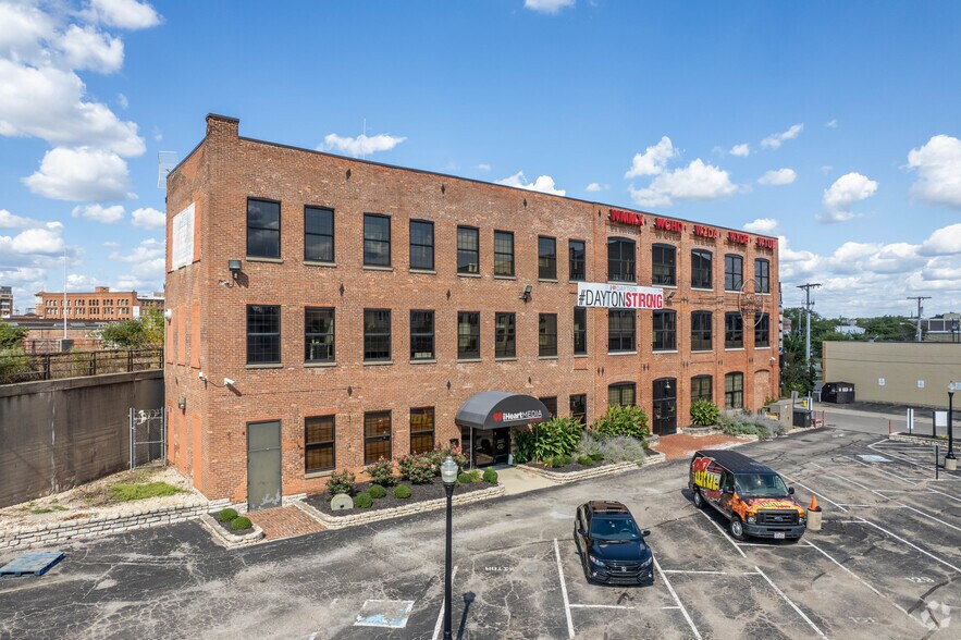 More Photos Of 101 Pine St, Dayton Office For Lease