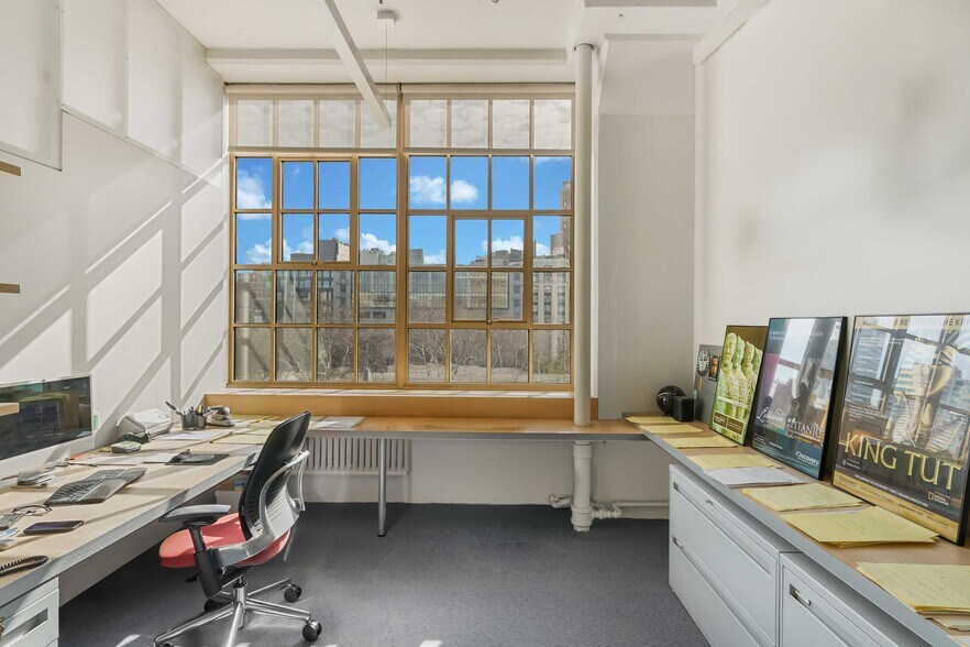 More Photos Of 145 Hudson St, New York Office Residential For Sale