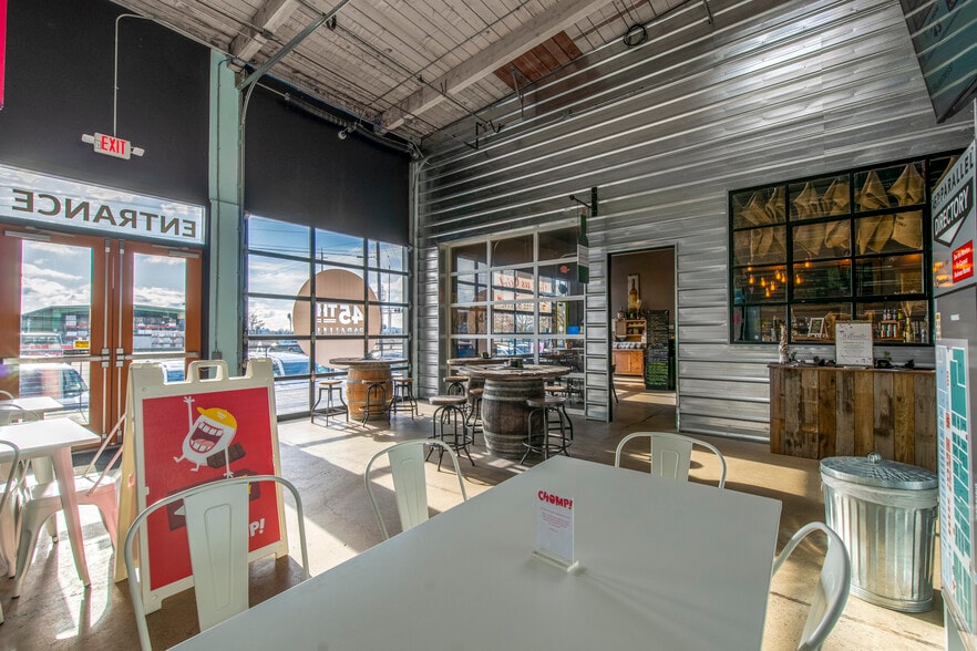 More Photos Of 2195 Hyacinth St NE, Salem Flex For Lease