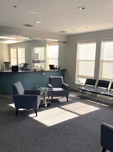 More Photos Of 21135 Whitfield Pl, Sterling Medical For Lease