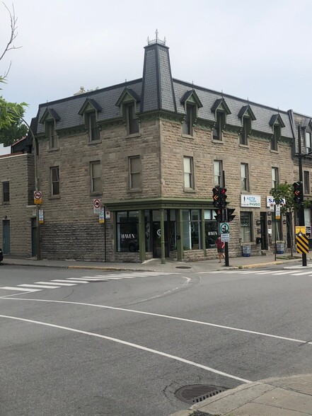 Primary Photo Of 3285 Rue Saint-Jacques, Montréal Storefront Retail Office For Lease