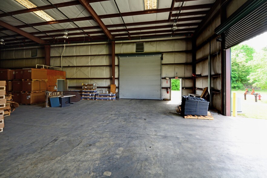 More Photos Of 1503 County Road 315, Green Cove Springs Warehouse For Lease