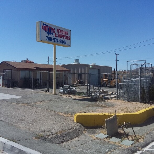 More Photos Of 61046 Twentynine Palms Hwy, Joshua Tree Storefront Retail Office For Lease
