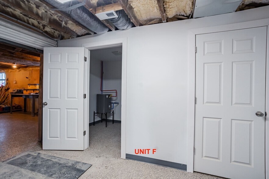 More Photos Of 8758 IN-9, Pendleton Light Manufacturing For Sale