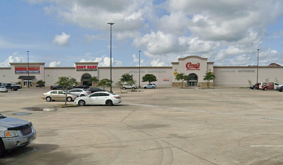 More Photos Of 7735-7855 Memorial Blvd, Port Arthur Unknown For Lease