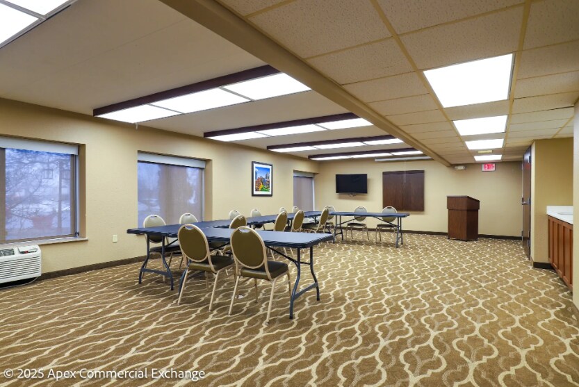 More Photos Of 4155 28th St SE, Grand Rapids Hotel For Sale