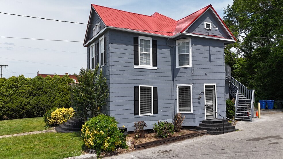 More Photos Of 1526 Dodds Ave, Chattanooga Office Residential For Lease
