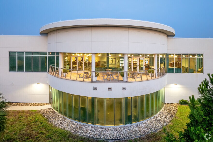 More Photos Of 1050 Satcom Ln, Melbourne Office For Sale