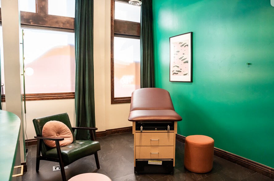 More Photos Of 2101-2107 Larimer St, Denver Loft Creative Space For Sale