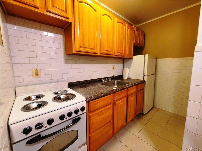 More Photos Of 48 Loomis Village Rd, Liberty Apartments For Sale