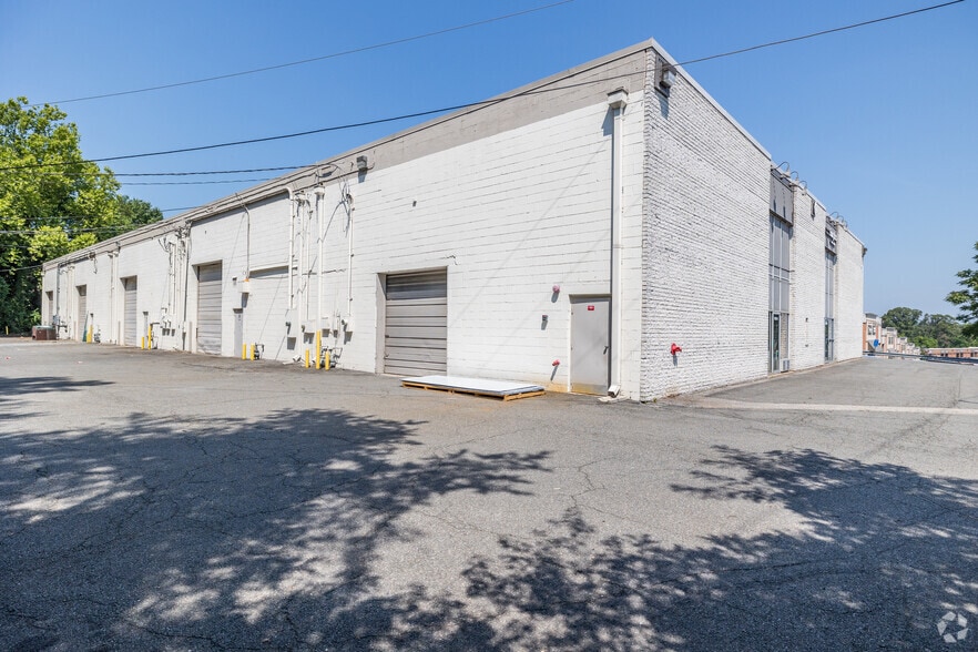 More Photos Of 7401-7403 Lockport Pl, Lorton Unknown For Lease