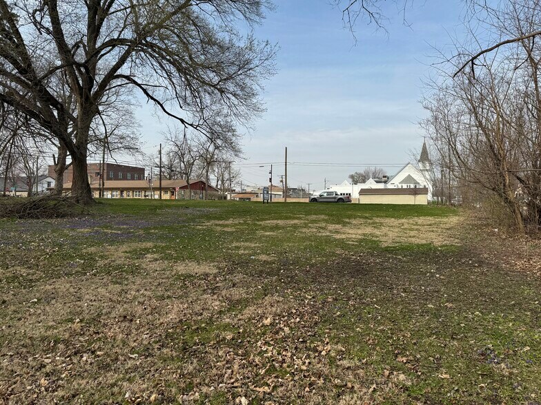 More Photos Of 155 S Madison St, Oswego Land For Sale